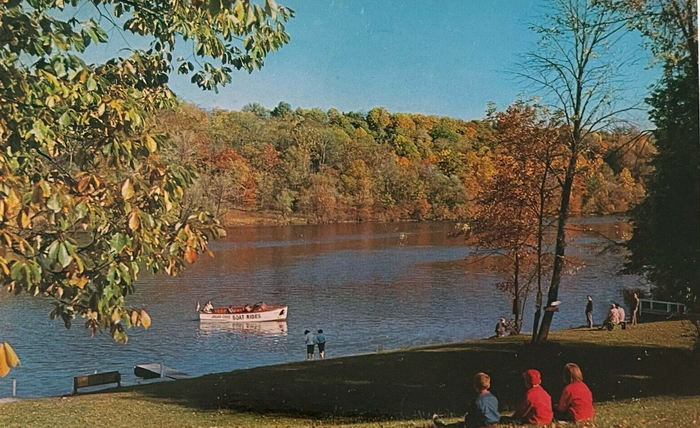 Bear Cave and Resort - Postcard